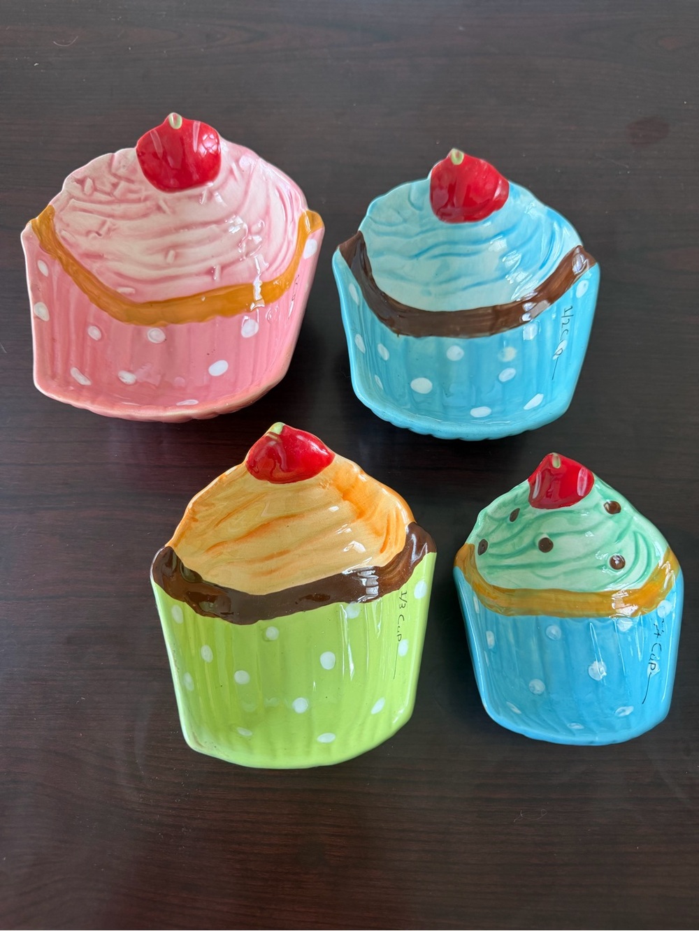 Anthropologie Cupcake Measuring Cups